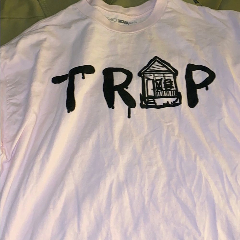 Tee shirt